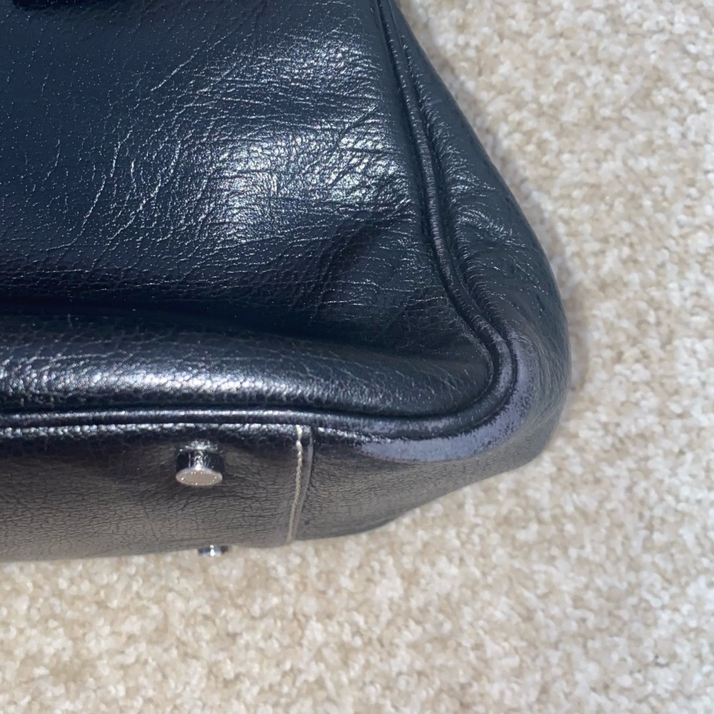 VTG Kate Spade Black Leather Wide Shoulder Silver Hardware Striped Interior Bag - Picture 12 of 13